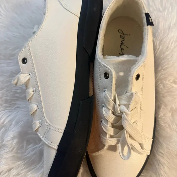 Joules white Lace-Up Sneakers. Size 7 - Picture 7 of 8